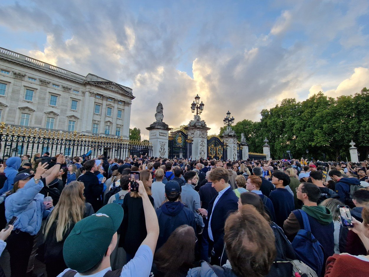 Preminula kraljica Elizabeta II