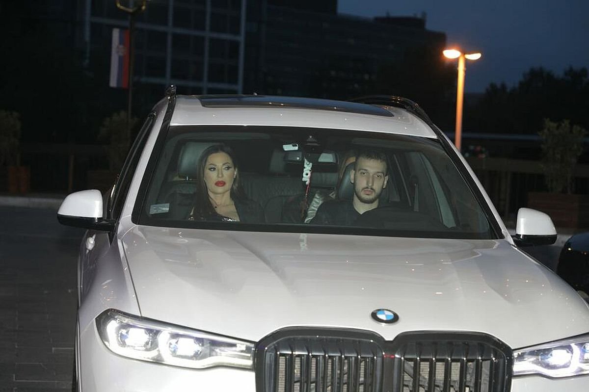 ceca na svadbi sabanovog sina 2.jpg