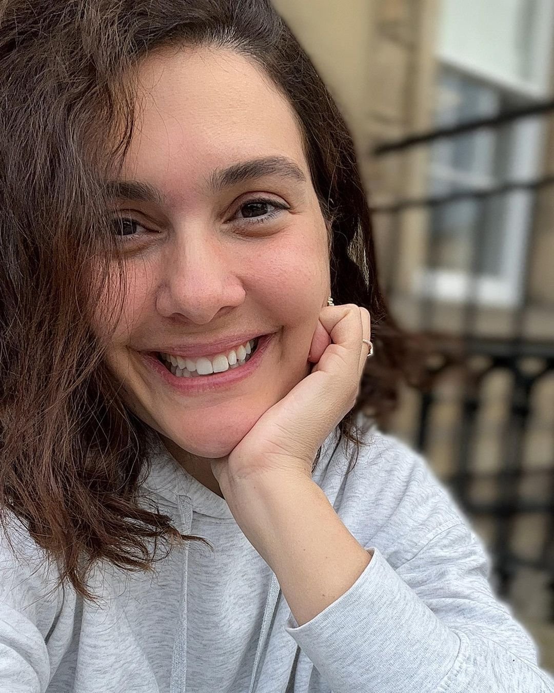 berguzar korel 6.jpg