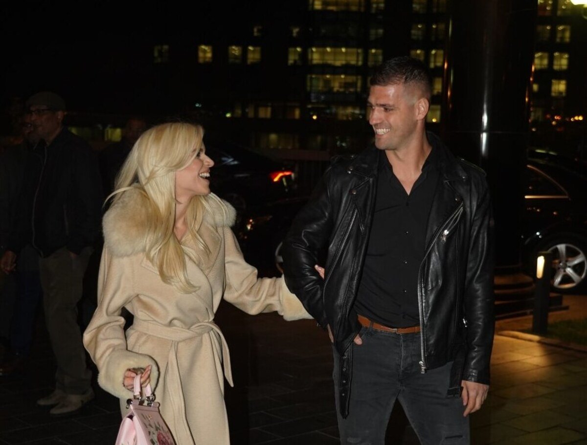 Nenad Pagonis i Sonia Aleksa u vezi