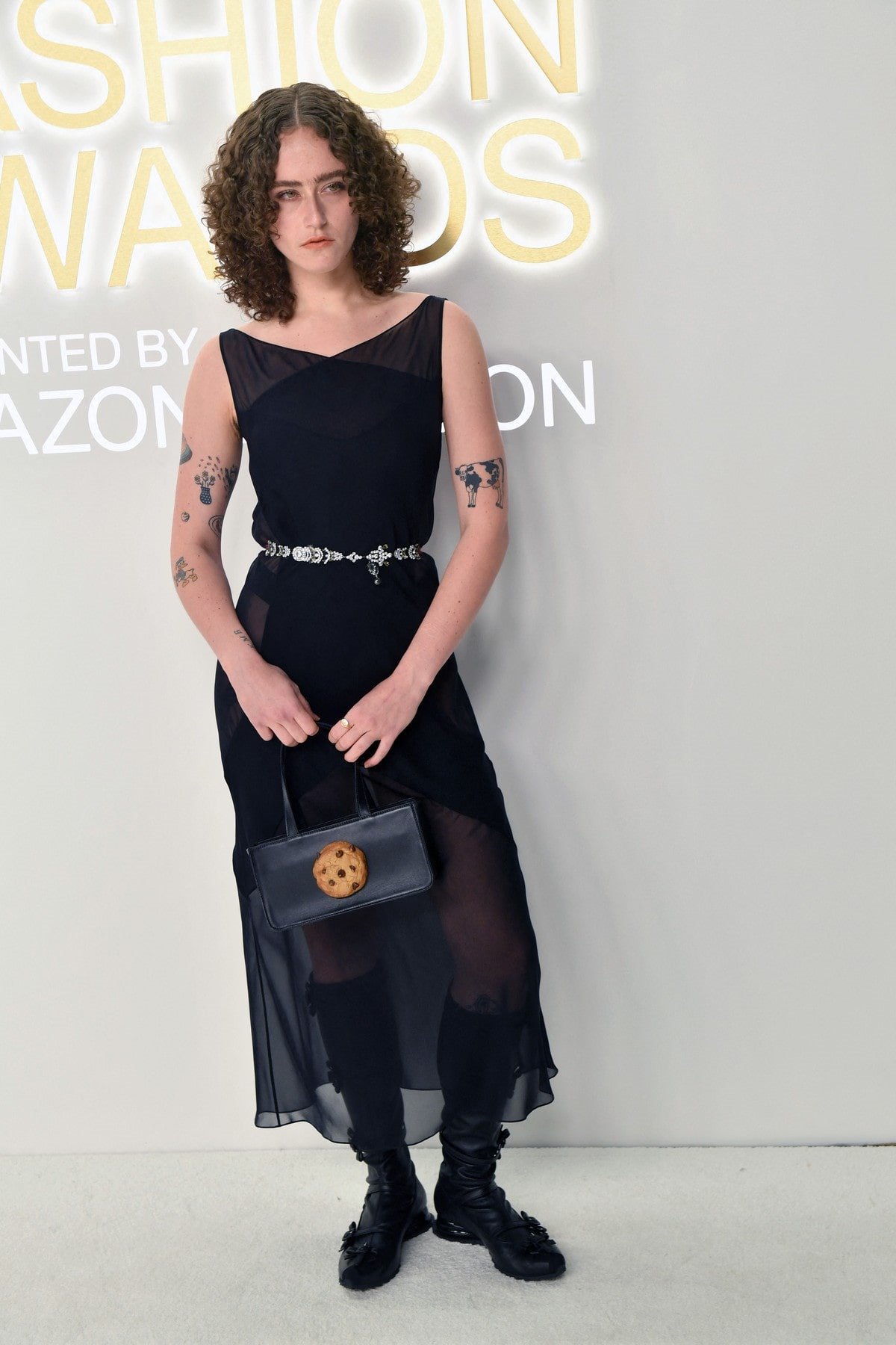 oskar mode 2022 crna haljina 0735912774-min.jpg