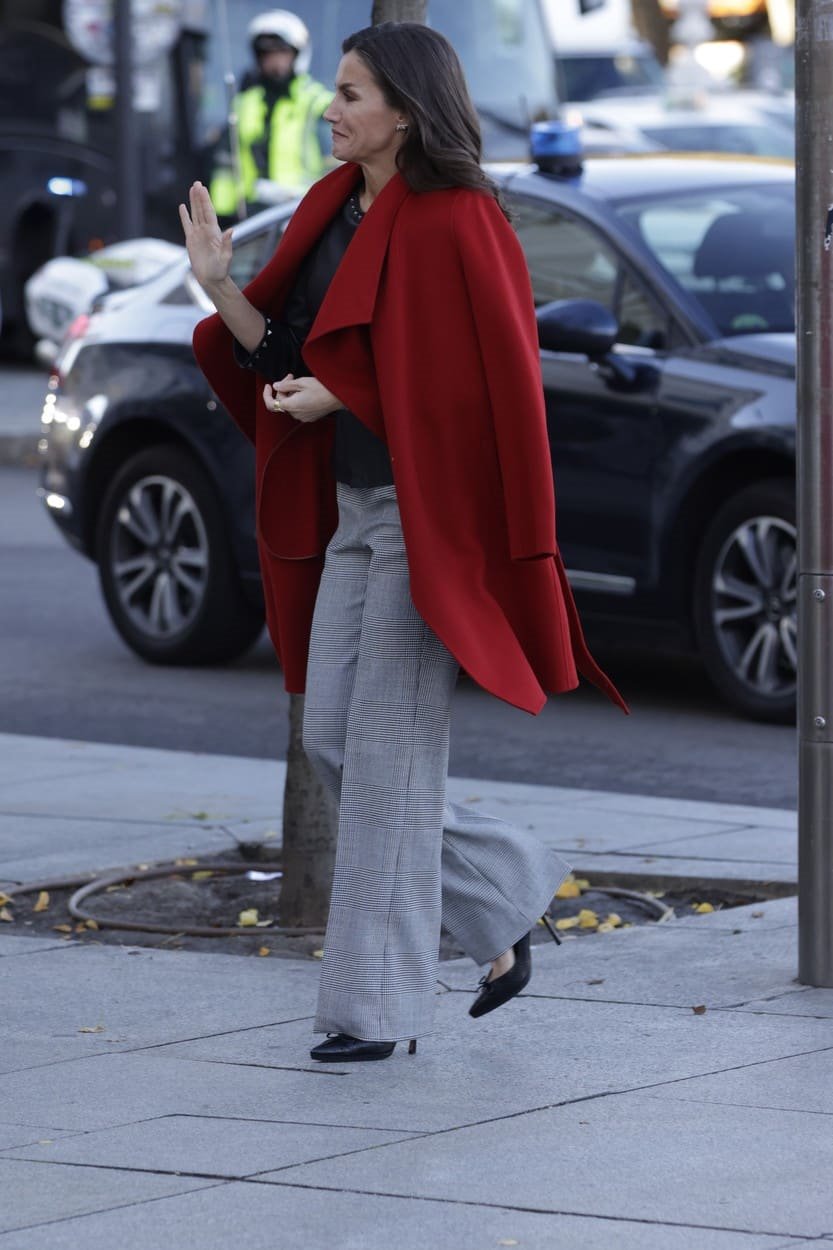 Kaput kraljice Leticije je hit sezone