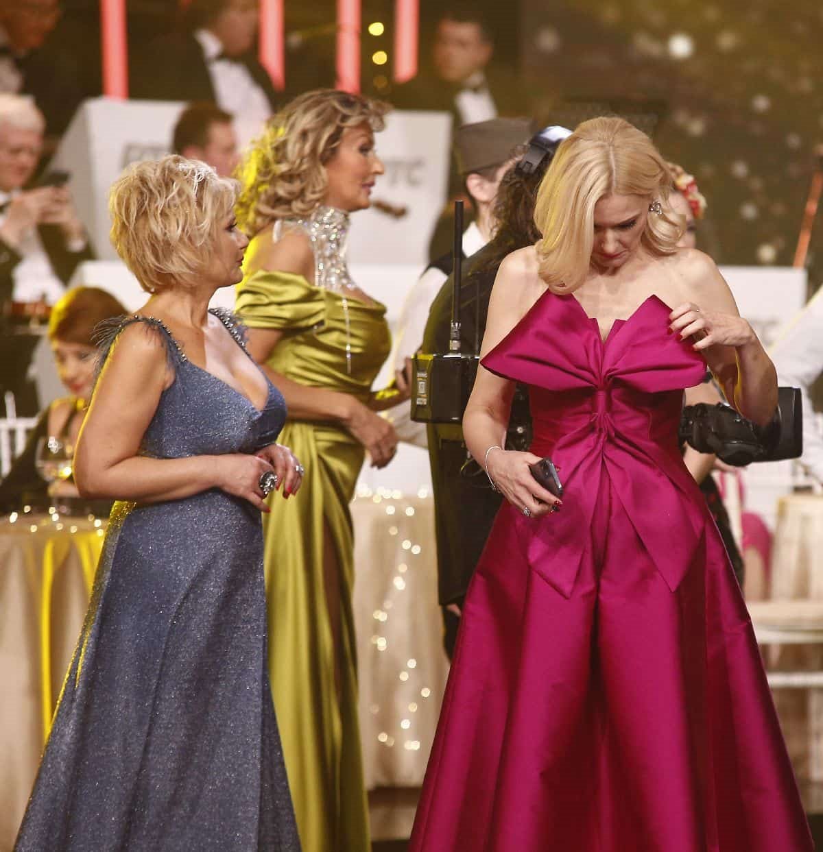 nova godina haljine milica gacin-min.jpg