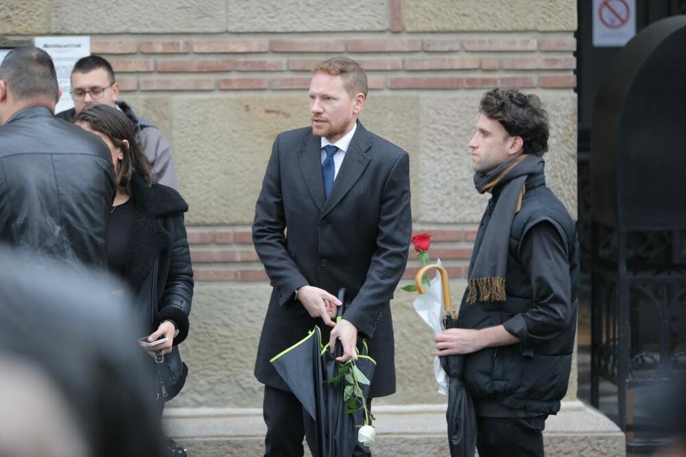 sahrana milana lace radulovica 6.jpg