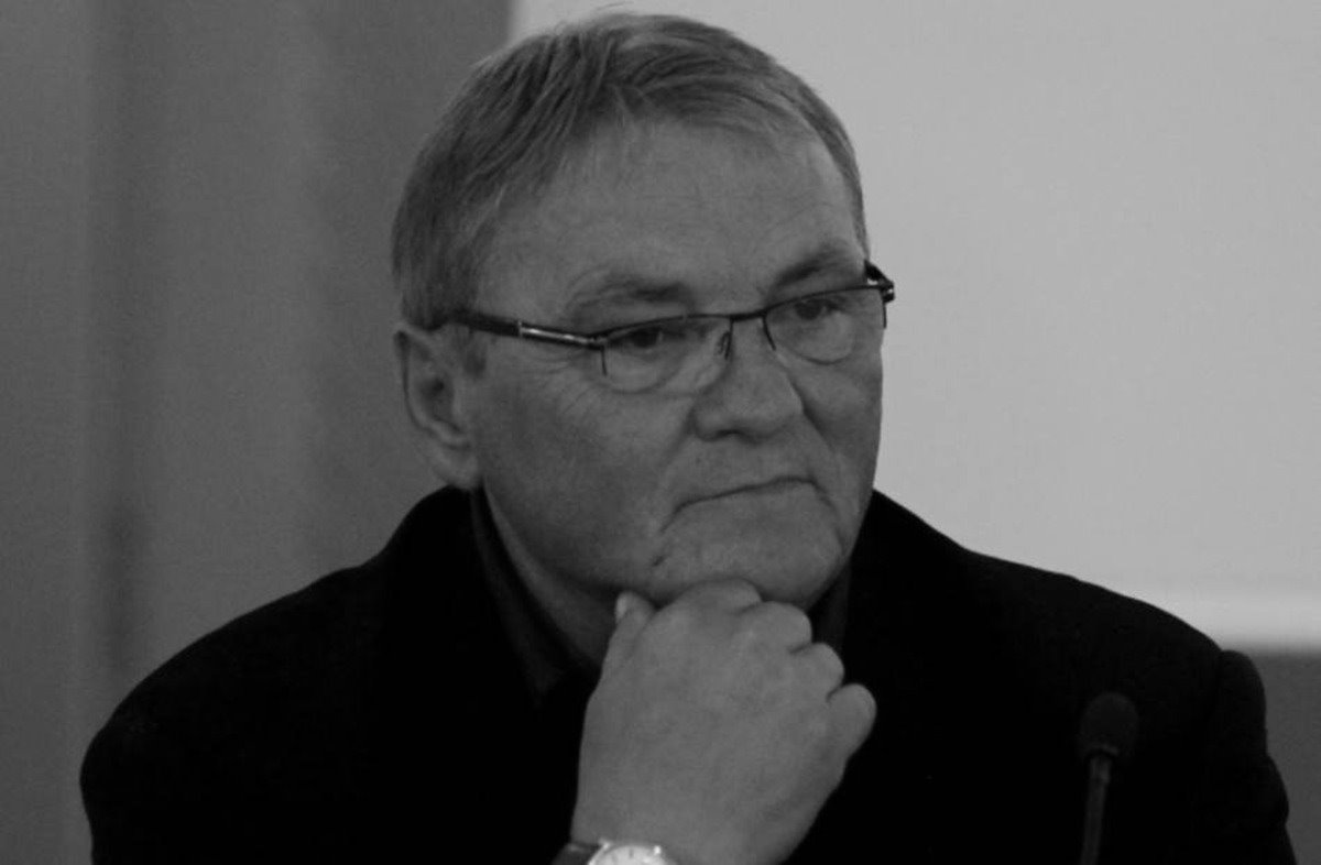 Preminuo Zoran Kalezić