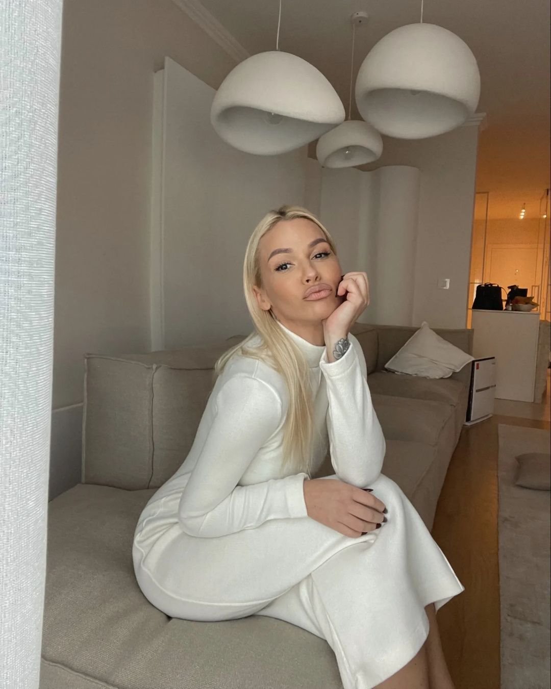 natasa bekvalac stan 7-min.jpg