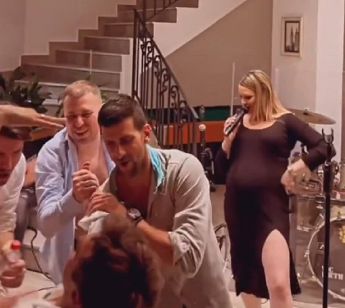 Marija Mikić na slavlju kod Đokovića