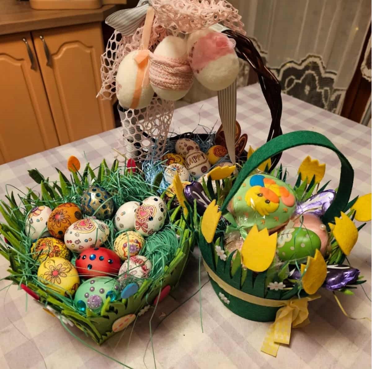 farbana jaja uskrs neda ukraden-min.jpg