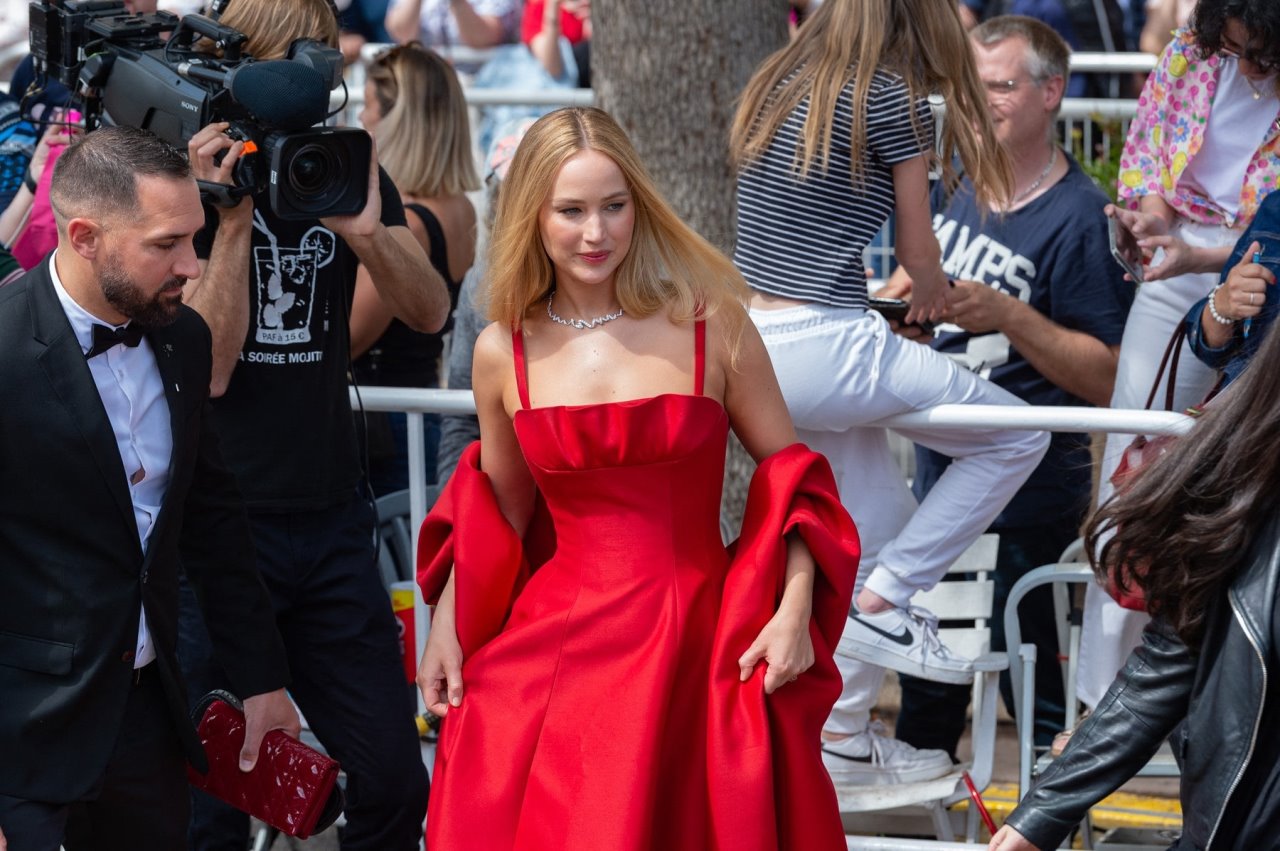 dzenifer lorens 0777964471-min.jpg