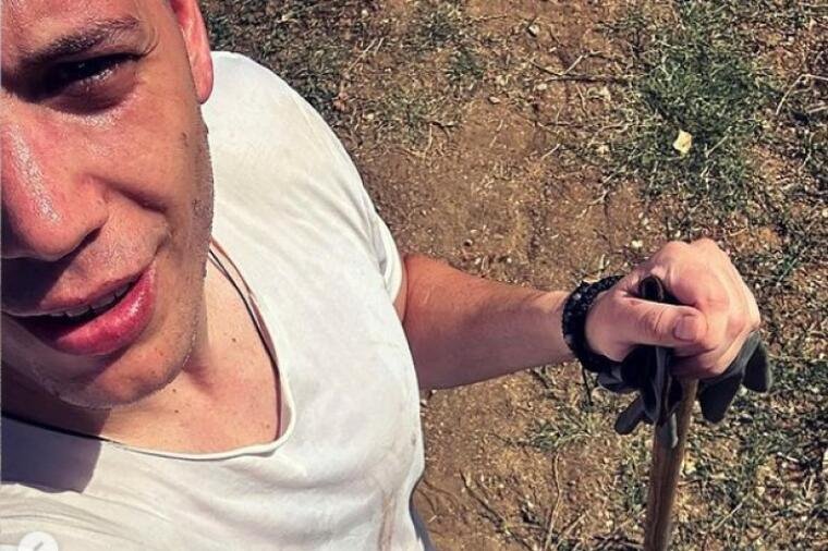 bogdan Srejovic na hilandaru.jpg