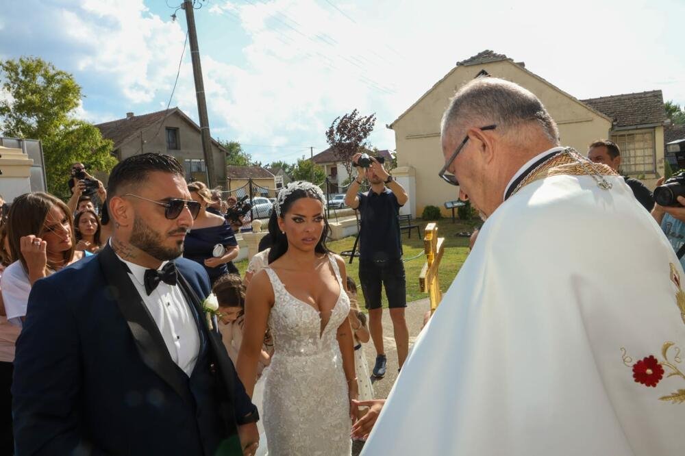 darko lazic katarina svadba crkva.jpg