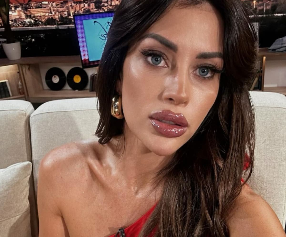 mina naumovic 2-min.jpg