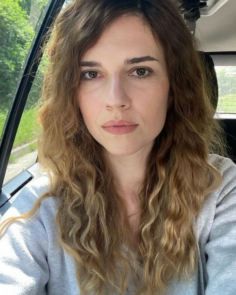 Lazar Ristovski sa Anicom Lazić u poseti Arhivu Vojvodine