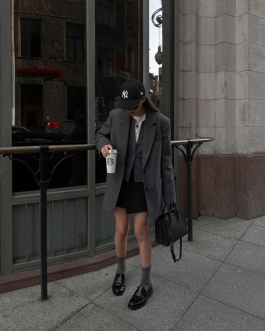 sivi sako cheriedari-min.jpg