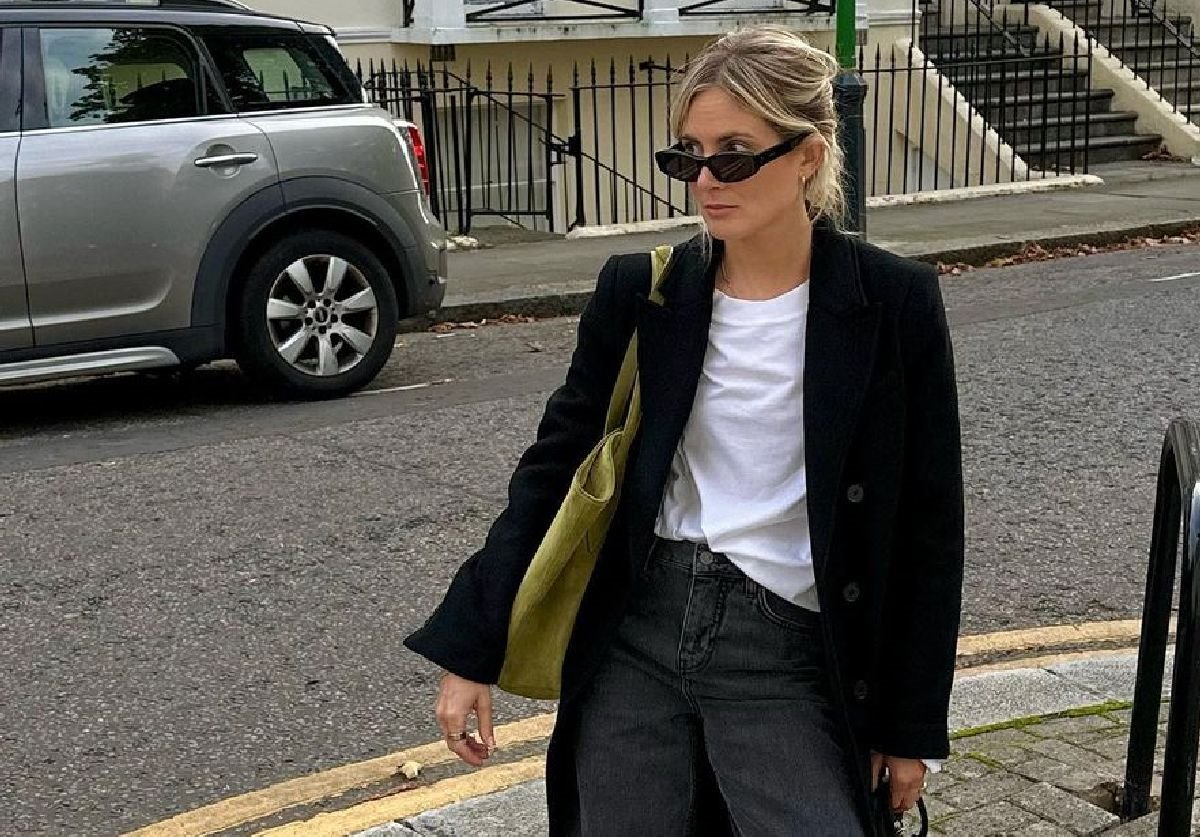 crni kaput lucywilliams02.jpg