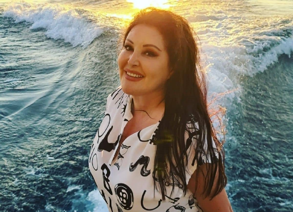 dragana mirkovic i sestra dusica krumov 7-min.jpg