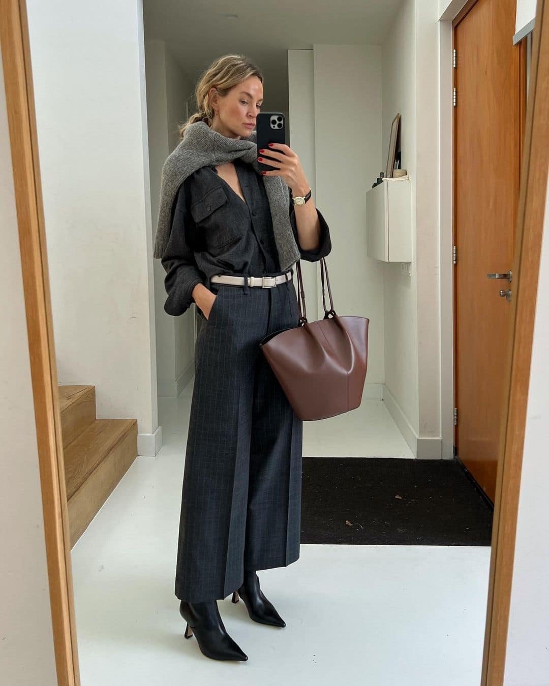 moderni dzemperi 2-min.jpg