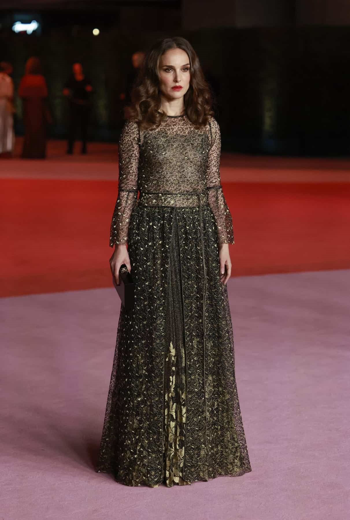 svecane haljine moda 0826519160-min.jpg