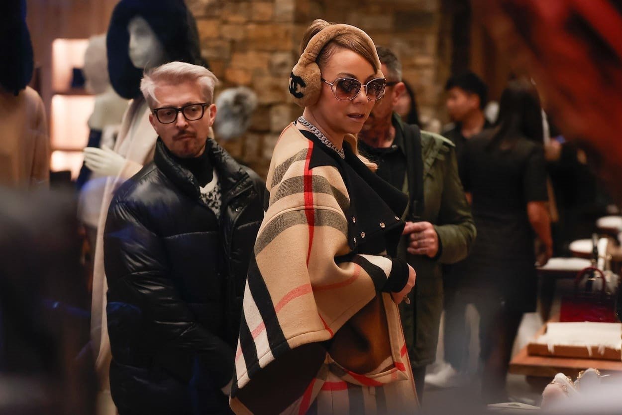 maraja keri 0832048400-min.jpg