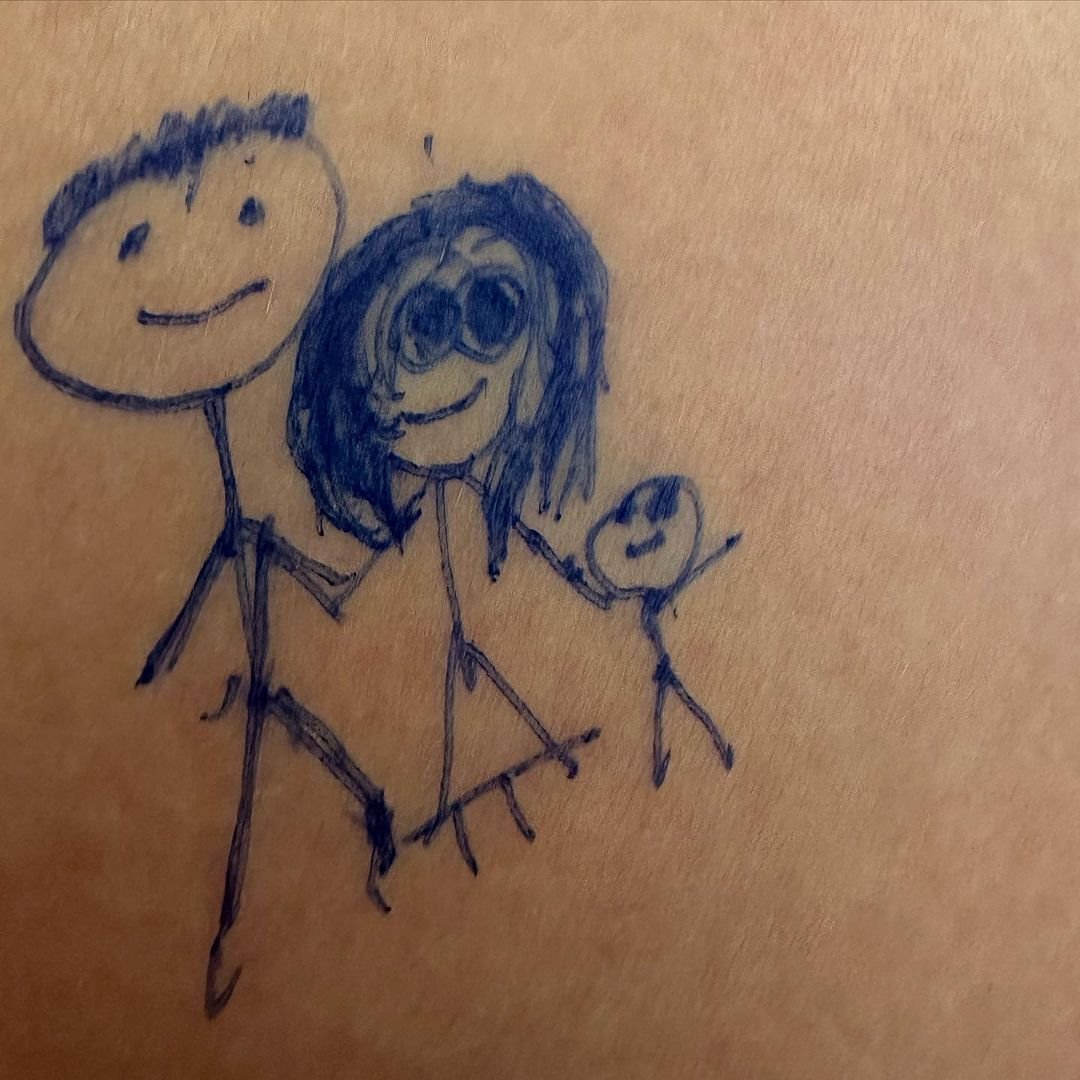 milos bikovic crtez mama tata i dete.jpg