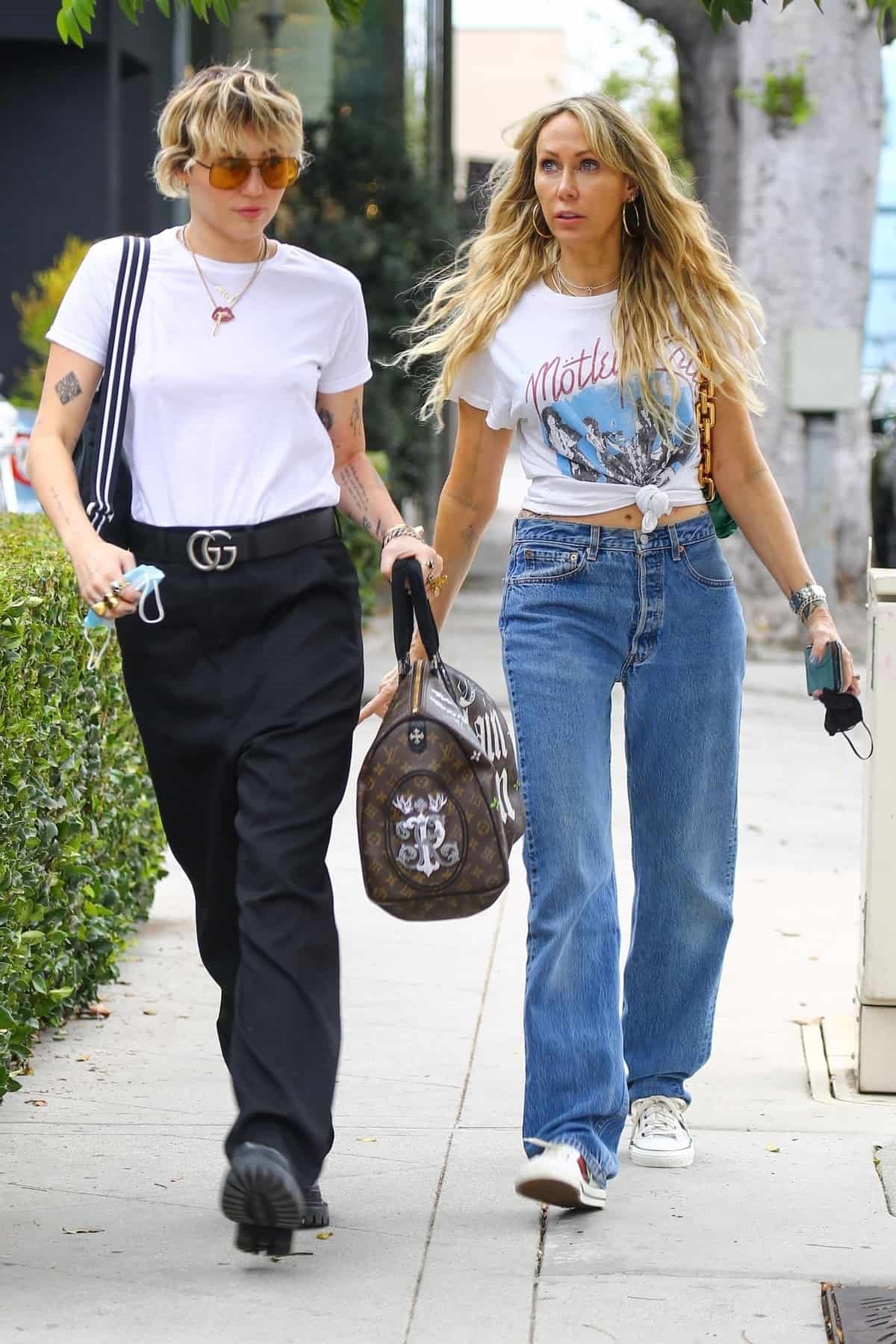 majli sajrus majka tis 0627700242-min.jpg