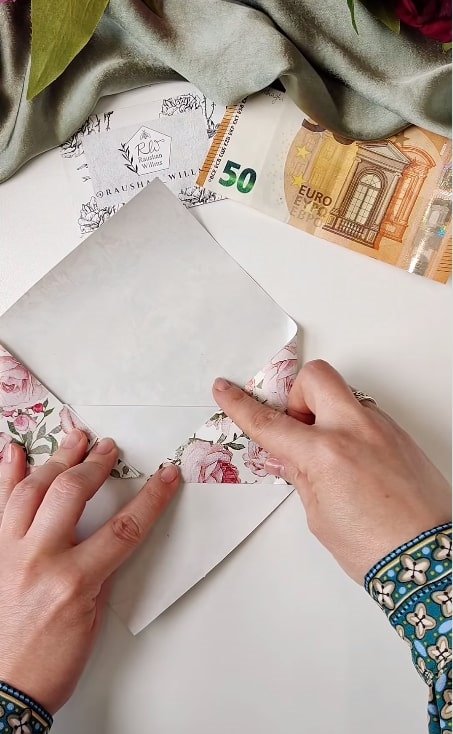 koverat od ukrasnog papira ivica 1-min.jpg