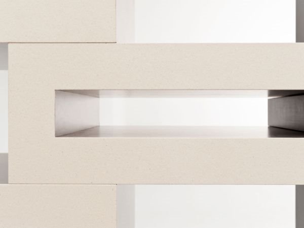 Cik-cak polica koja raste