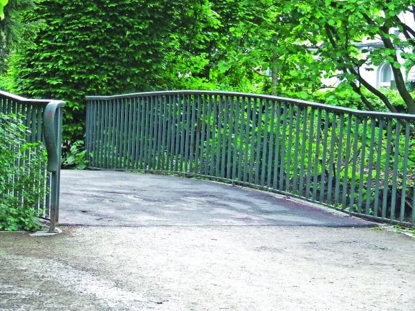 Bajkoviti park dvorca Benrat