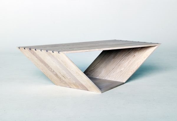 Futuristički sto za kafu