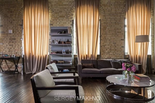 Hrastovina u luksuznom stanu