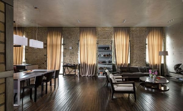 Hrastovina u luksuznom stanu