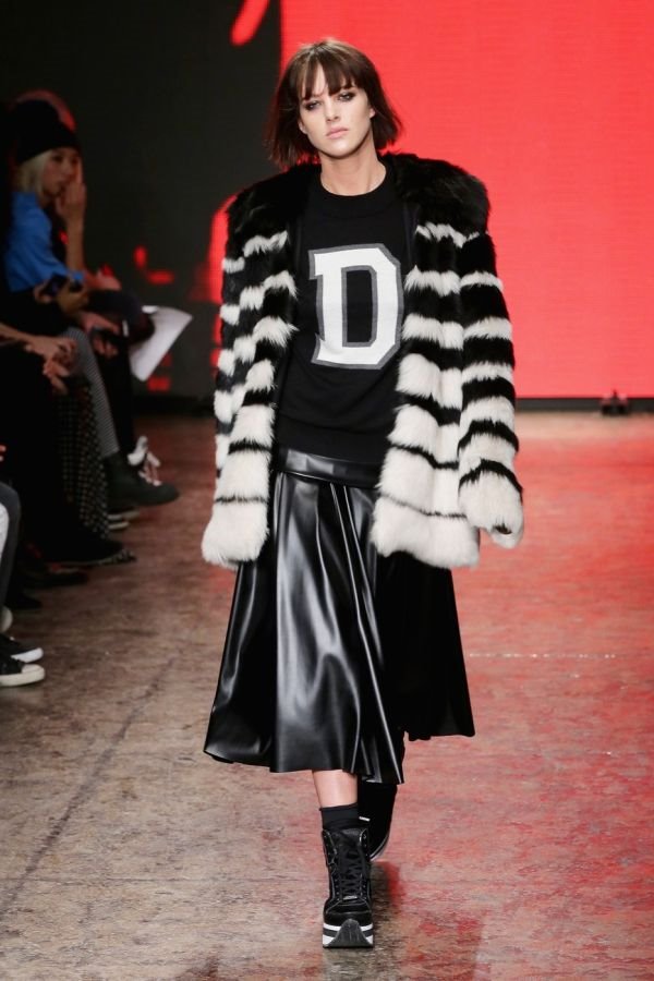 Modna revolucija: revija Done Karan bez manekena