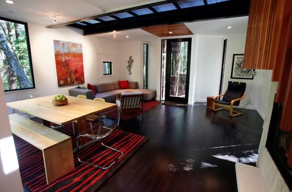 Kuća od metalnih kontejnera za transport