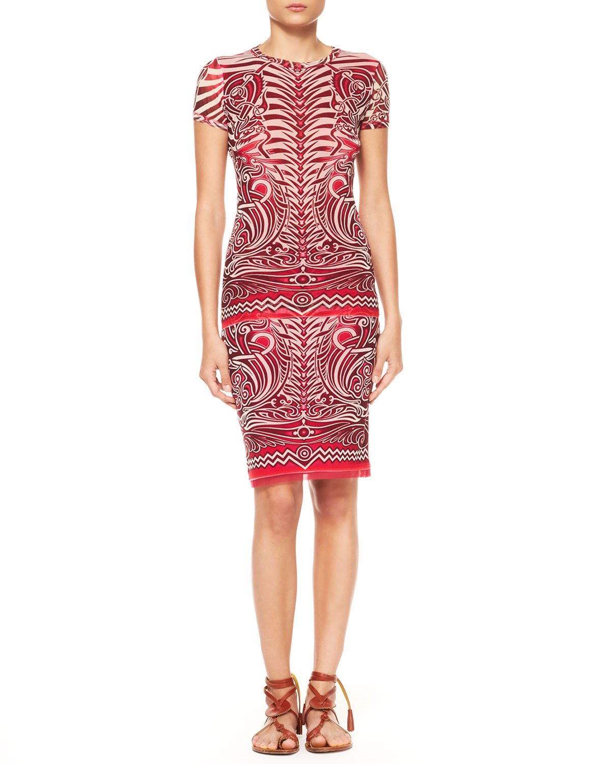 10 modnih kombinacija sa uskom suknjom