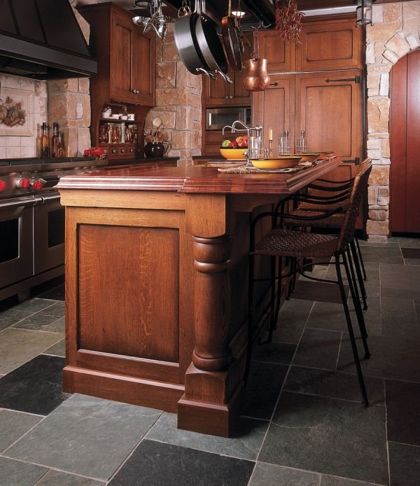 ZA LJUBITELJE RUSTIKE: tradicionalna kuhinja od drveta i kamena