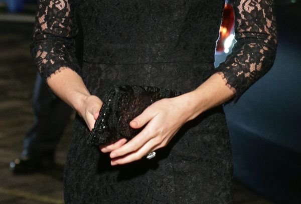 Modni trenutak: princeza elegancije Kejt Midlton osvojila londonski Paladijum (FOTO)