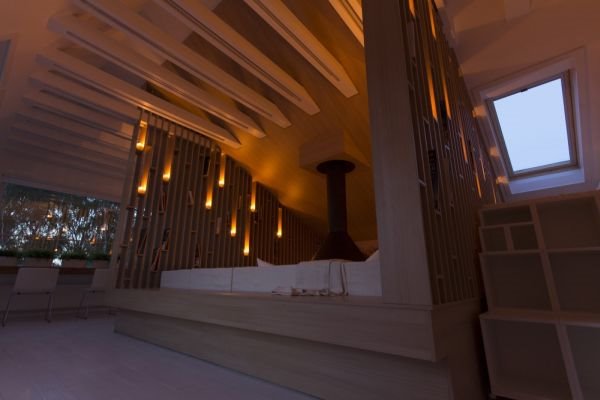 Moskovska mansarda od 60 kvadrata: stančić i kamin koji nikad nećete zaboraviti