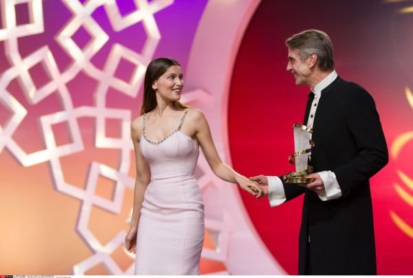 Najlepša ženska figura "peščani sat": pogledajte fatalnu Leticiju Kastu posle 20 godina karijere