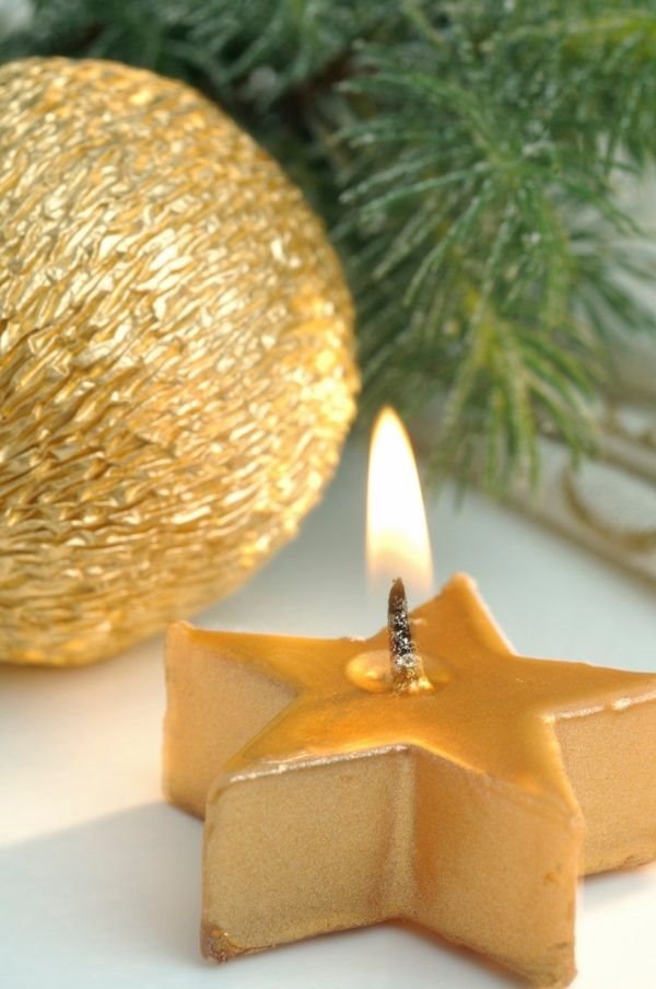 Hit dekor za novogodišnje praznike: ukrasi u bojama šampanjca