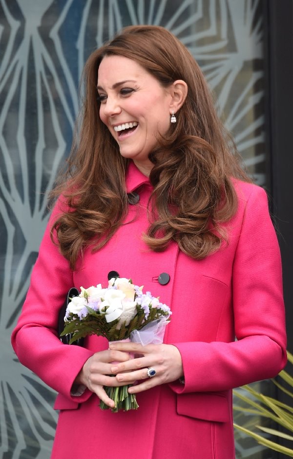 Modni trenutak: najlepši kaput Kejt Midlton za kraj trudnoće (FOTO)