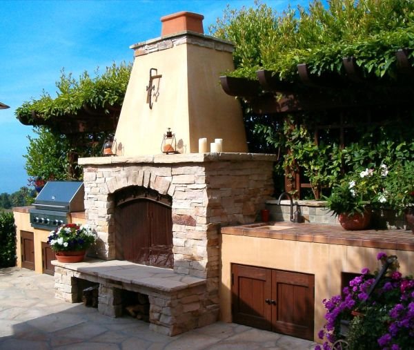 Savršen plan za kuhinju na terasi - roštilj i ognjište