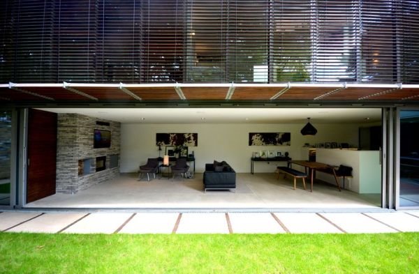 Neobični projekti: dvospratna kuća na izuzetno uskom placu u Londonu