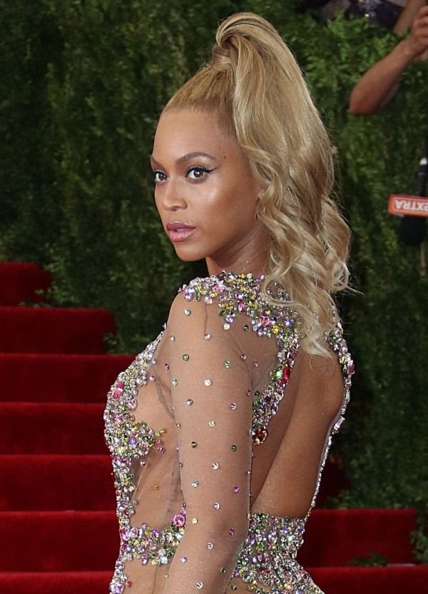 Met Gala 2015: da li je Bijonse gola ili ne?
