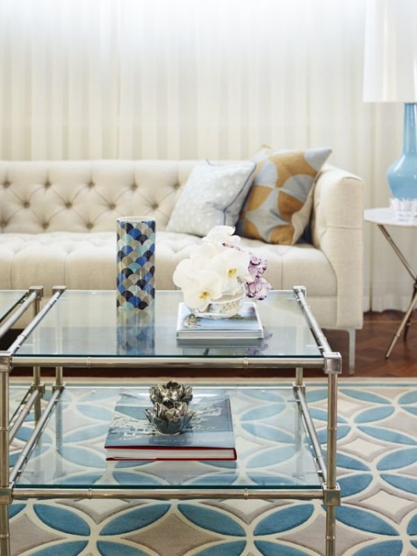 IDEJA ZA LJUBITELJE ELEGANTNOG ENTERIJERA: dnevna soba i trpezarija u svetlim bojama