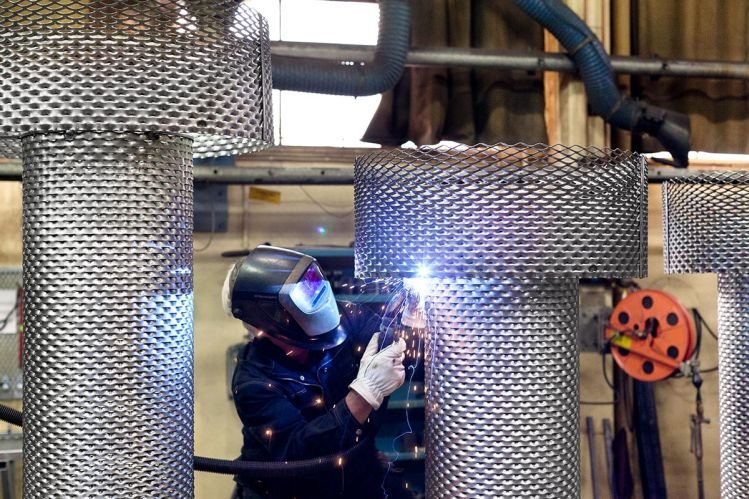 Lampe od metalne čipke