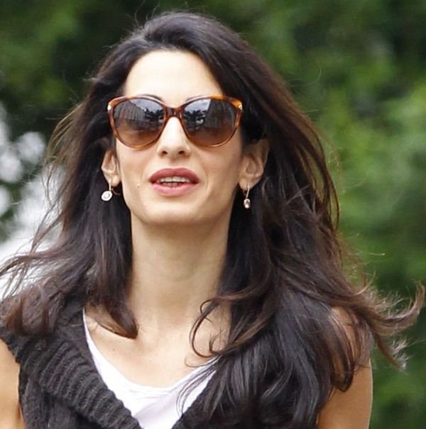 Amal Kluni kakvu još nismo videli: u vunenom prsluku i krznenim čizmicama