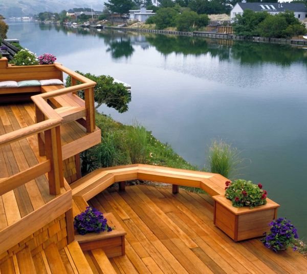 Moderne "deking" terase: kako da kombinujete drvo, kamen i pločice