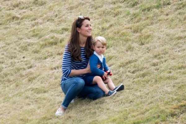 Mali kraljević nadmašio Bekamove sinove: veliki uticaj princa Džordža u svetu mode (FOTO)