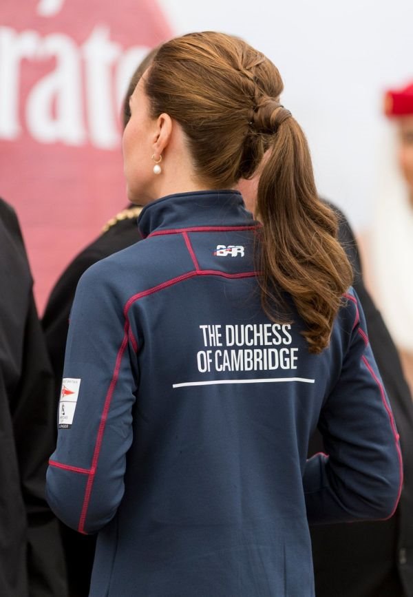 Neodoljivi kraljevski par kao blizanci: Kejt Midlton i princ Vilijam jednako obučeni (FOTO + VIDEO)