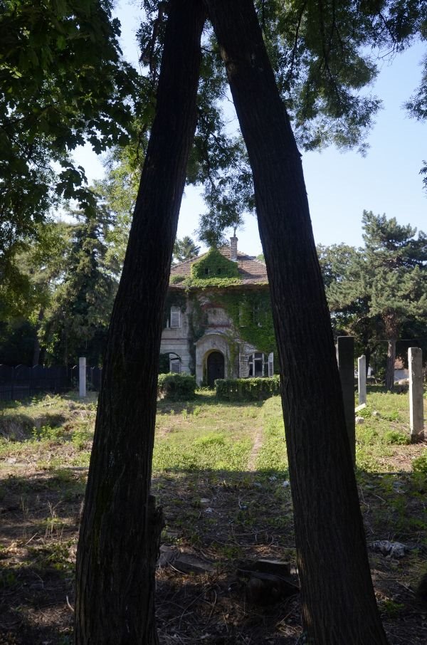 Prodaje se vila puna tajni: oronulo zdanje Leke Rankovića na Senjaku od 4,5 miliona evra (FOTO)